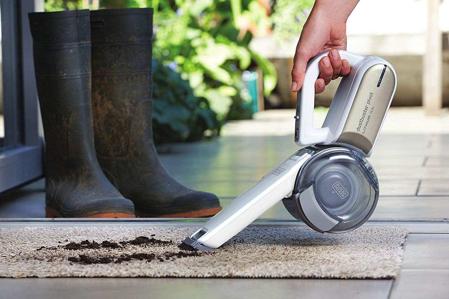 BLACK + DECKER Dustbuster pivot 21.6 wh Pivoting Nozzle, Compact Cordless Vacuum, Ideal for Home & Car, Easy Storage, Champagne/White - PV1420L-B5 - Image 6